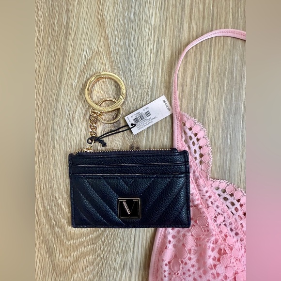 Victoria's Secret  Bralette Bra Pink Size M w/VS Credit Card Holder Keychain - Picture 5 of 6